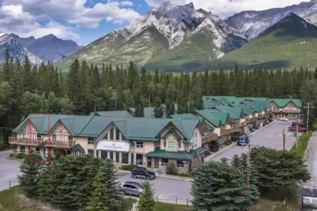 Вилла Banff Gate Vacation Townhouse Канмор Экстерьер фото